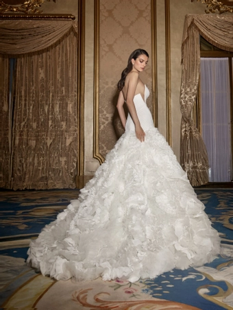 Privee by Pronovias #PHOCIS #2 backface vertical thumbnail
