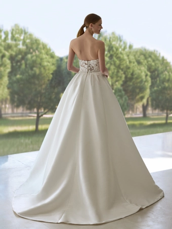 Privee by Pronovias Rawand #1 default backface vertical thumbnail