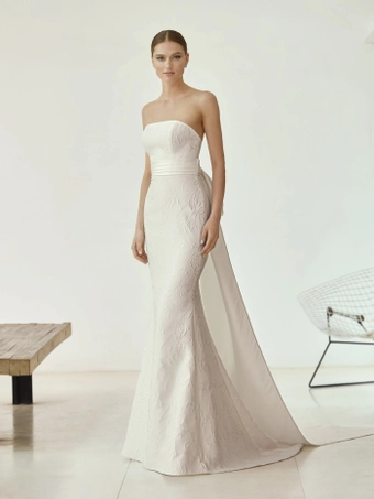 Privee by Pronovias Rhimes #0 default frontface vertical thumbnail