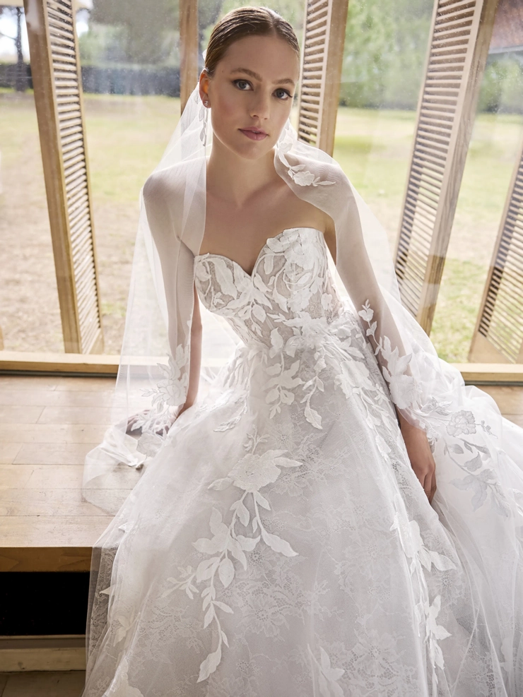 Privee by Pronovias #Sibila Default Thumbnail Image