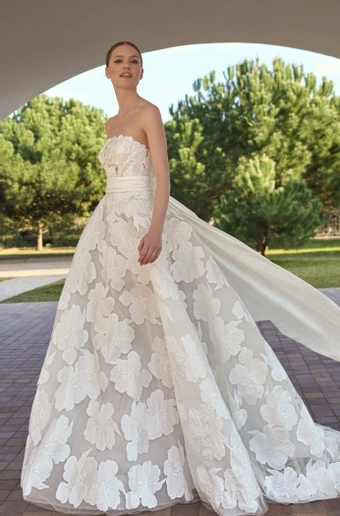 Privee by Pronovias #Sorany #0 default frontface vertical thumbnail