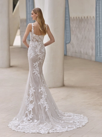 Privee by Pronovias #Zeala #2 default backface vertical thumbnail