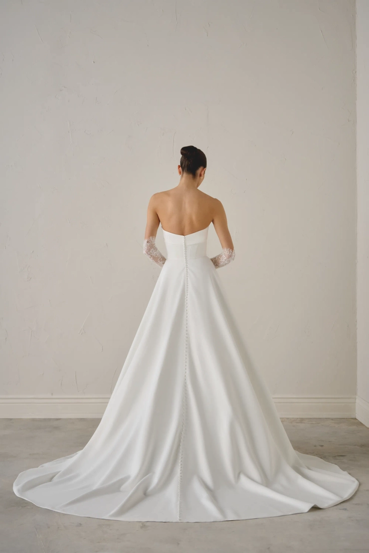 Justin Alexander Signature Backface Thumbnail Image