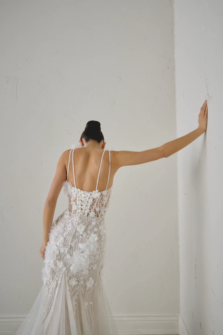 Justin Alexander Signature Style #99363 #6 backface vertical cropped picture