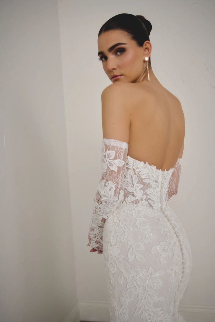 Justin Alexander Signature Style #99369 #10 backface vertical cropped picture