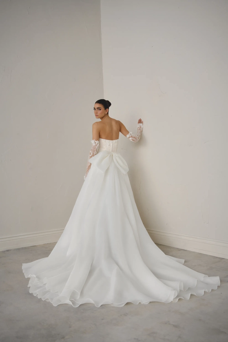 Justin Alexander Signature | Eva's Bridals International - Ophelia