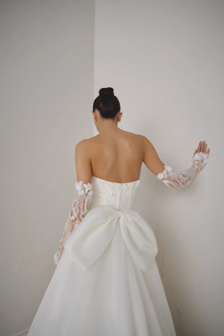 Justin Alexander Signature Style #99373 #9 backface vertical cropped picture