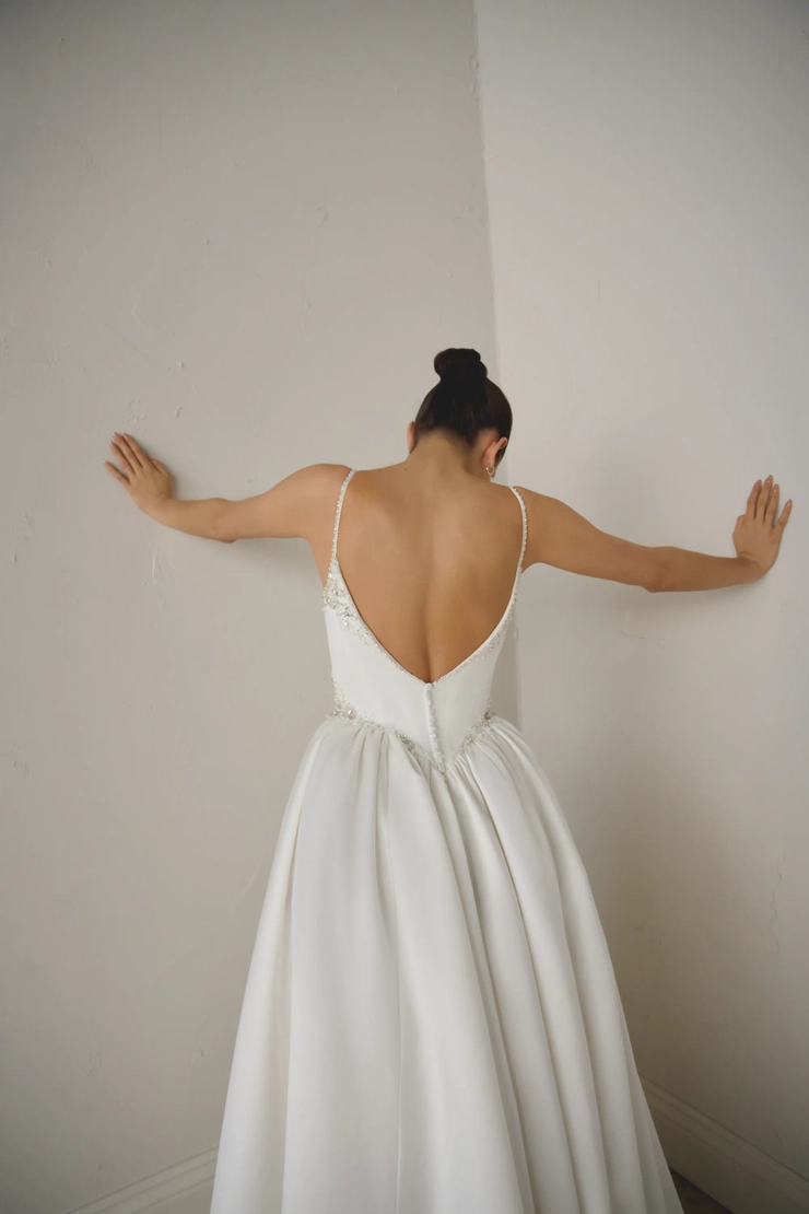 Justin Alexander Signature Style #99374 #8 backface vertical cropped picture