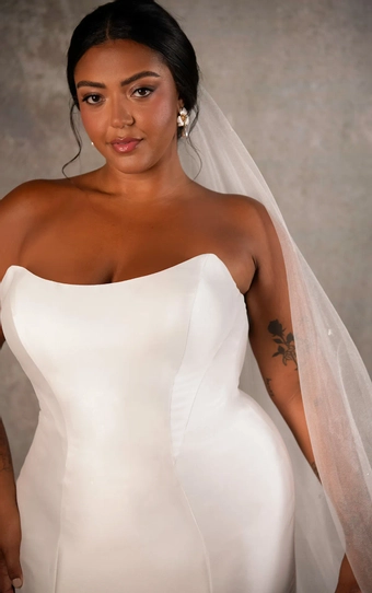 Essense of Australia Plus Size #D4257 #4 frontface vertical cropped thumbnail
