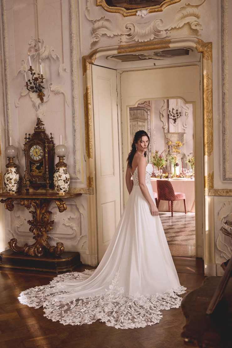 Justin Alexander Backface Thumbnail Image