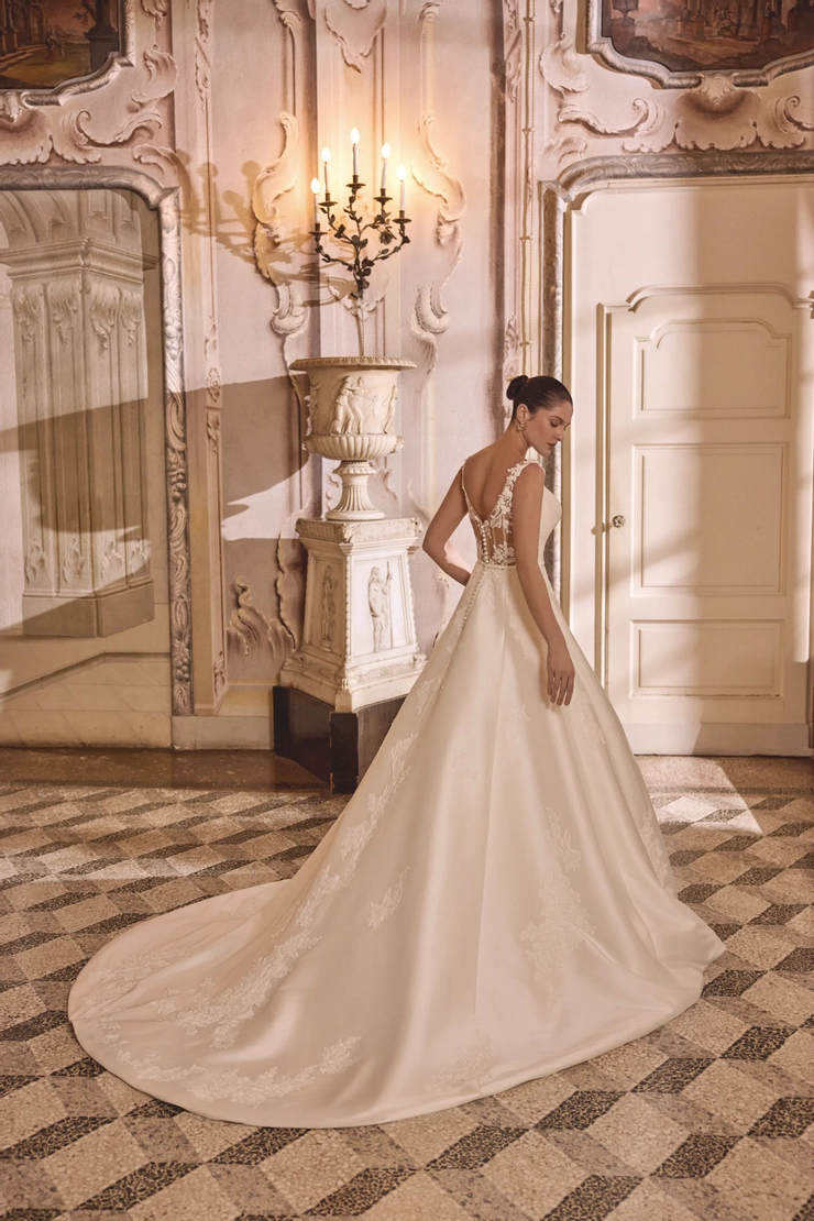 Justin Alexander Backface Thumbnail Image