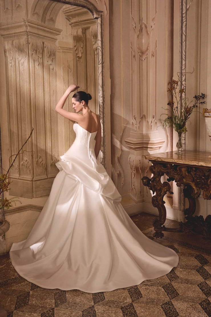 Justin Alexander Backface Thumbnail Image