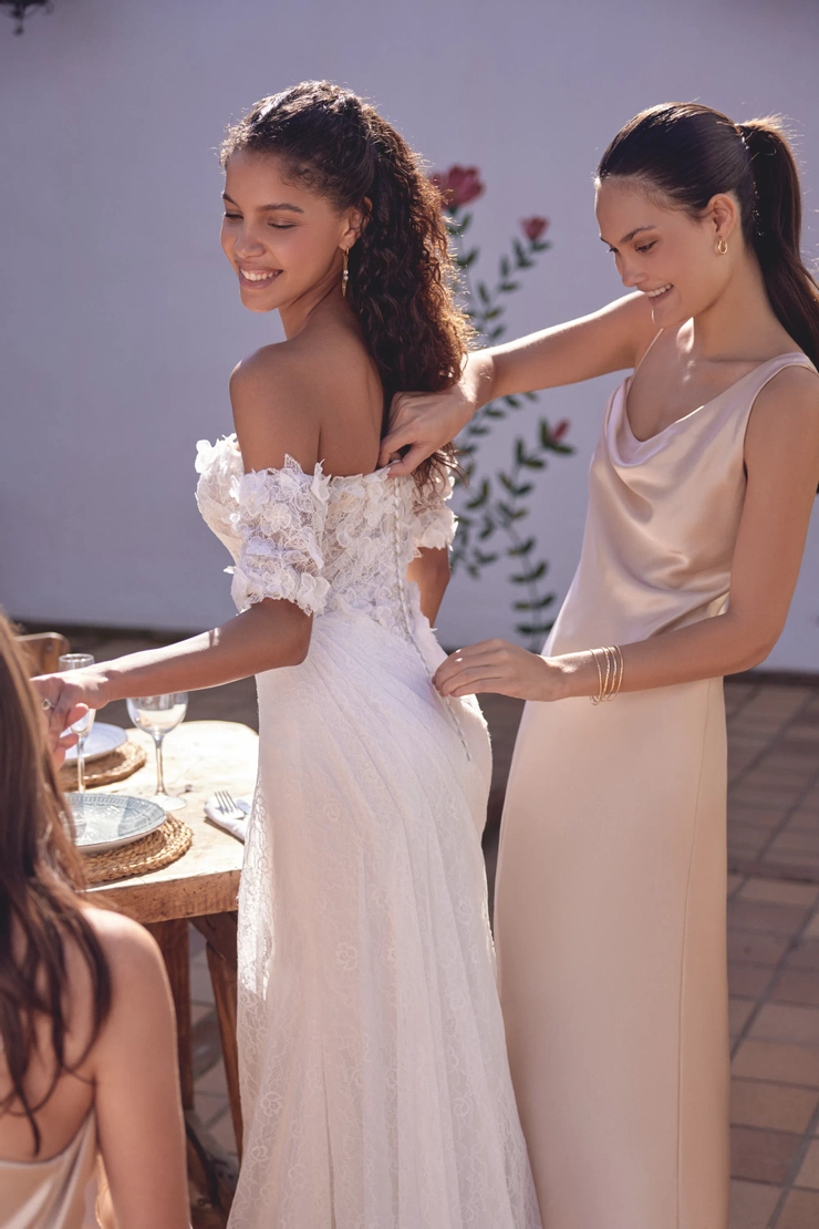 Lillian West Style #66414 #10 backface vertical cropped picture