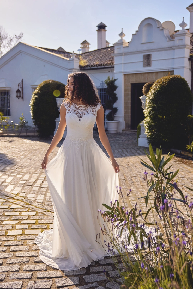 Lillian West Style #66415 #1 frontface vertical picture