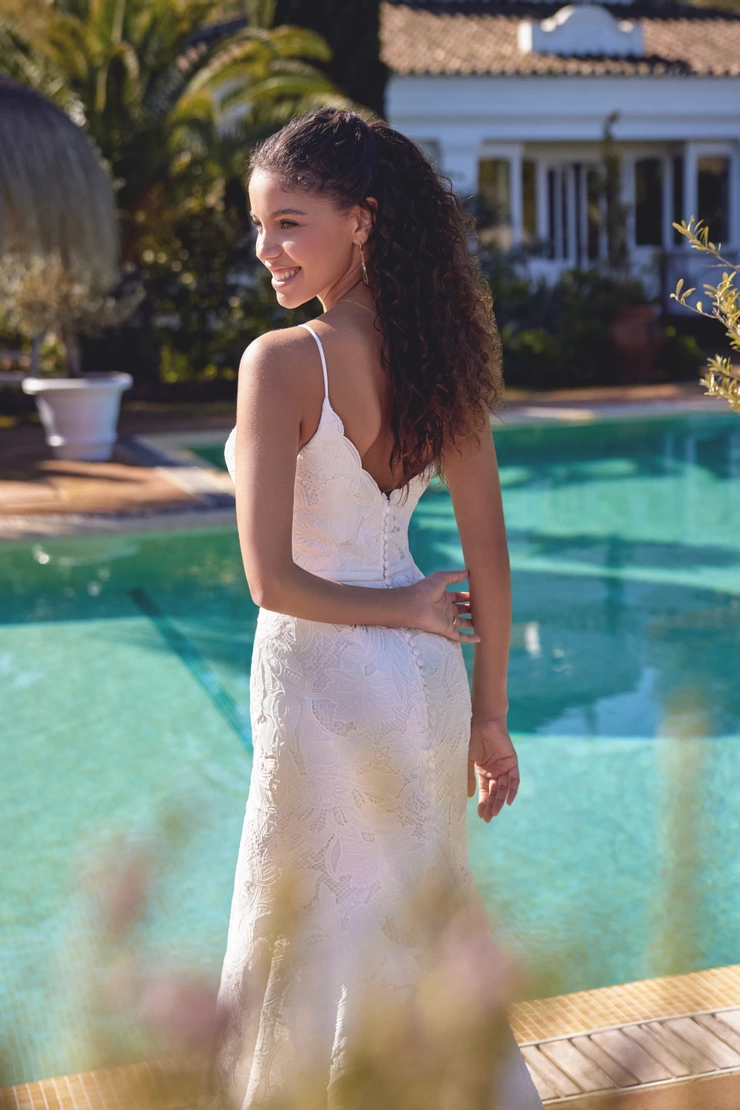 Lillian West Style #66418 #6 backface vertical cropped picture