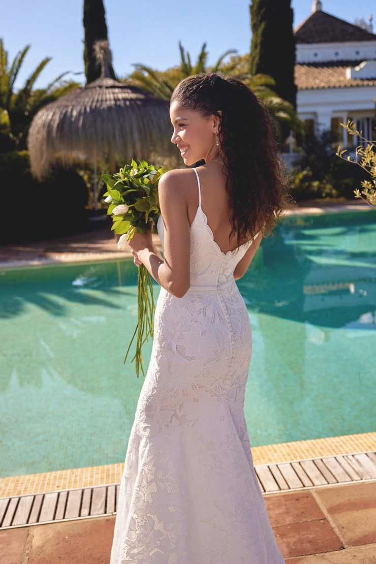 Lillian West 66418 #6 backface vertical cropped picture