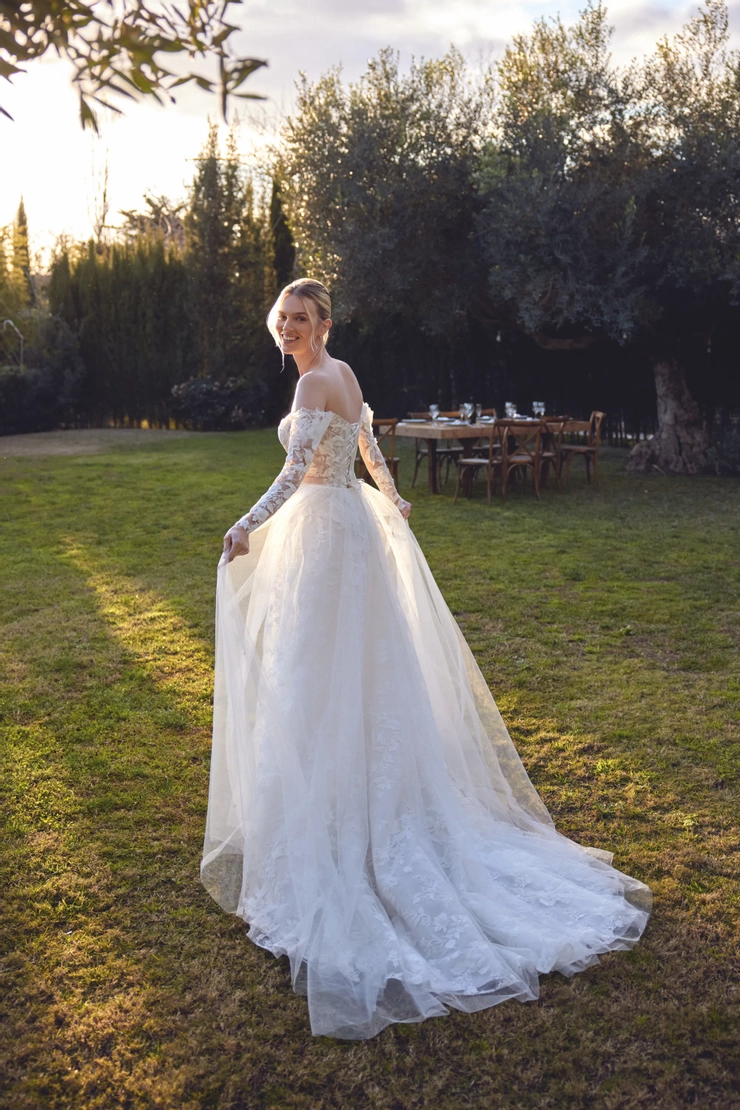 Lillian West Style #66420 #1 default backface vertical picture