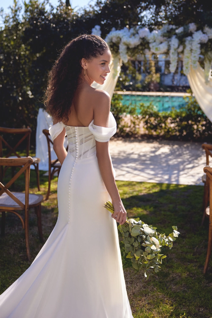 Lillian West Style #66422 #5 backface vertical cropped picture