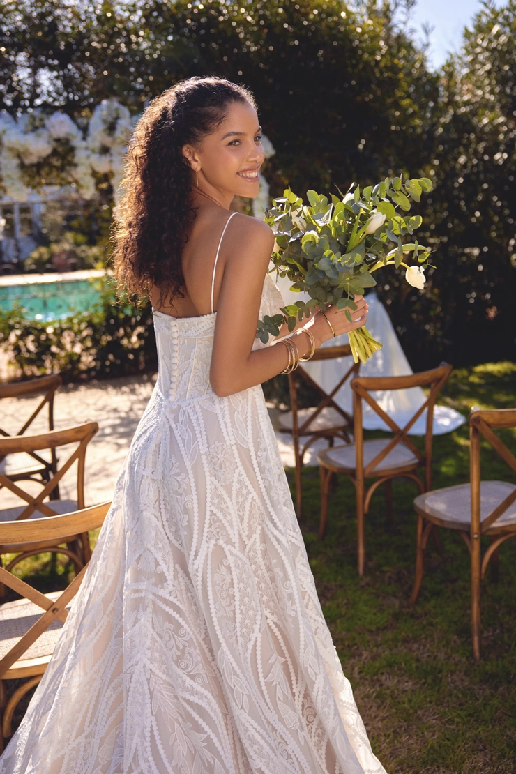 Lillian West Style #66427 #4 backface vertical cropped picture