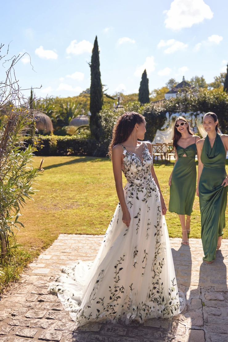 Lillian West Style #66437 #1 frontface vertical picture