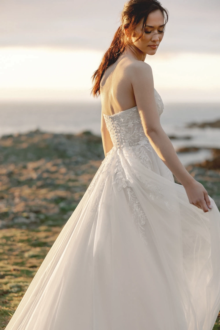 Adore by Justin Alexander Style #11424 #10 backface vertical cropped picture