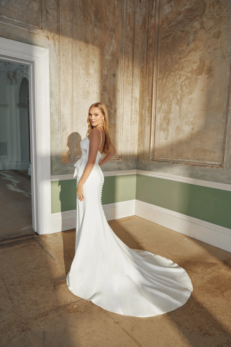 Justin Alexander Sincerity Backface Thumbnail Image