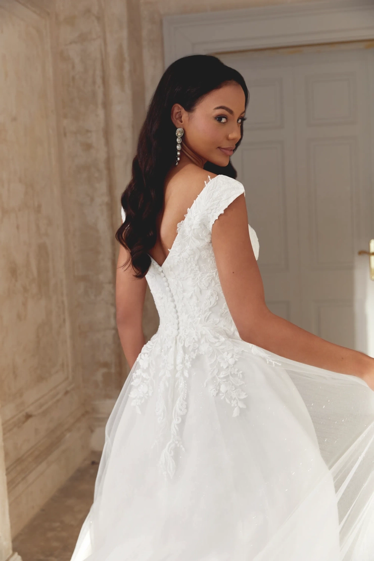 Justin Alexander Sincerity Style #44538 #6 backface vertical cropped picture