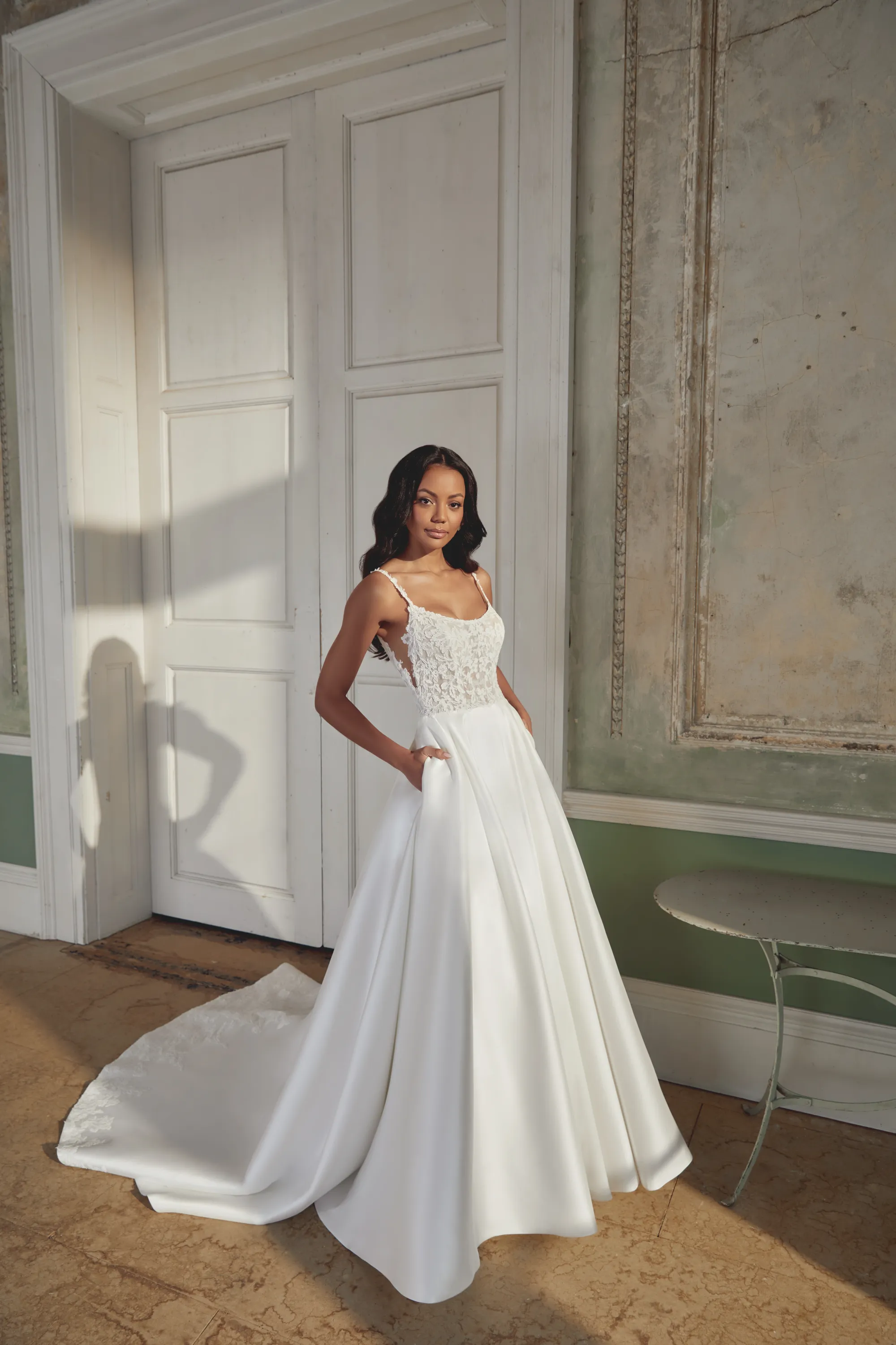 green emerald velvet dress A.J Elegant Wedding Dress XL / White main image 1