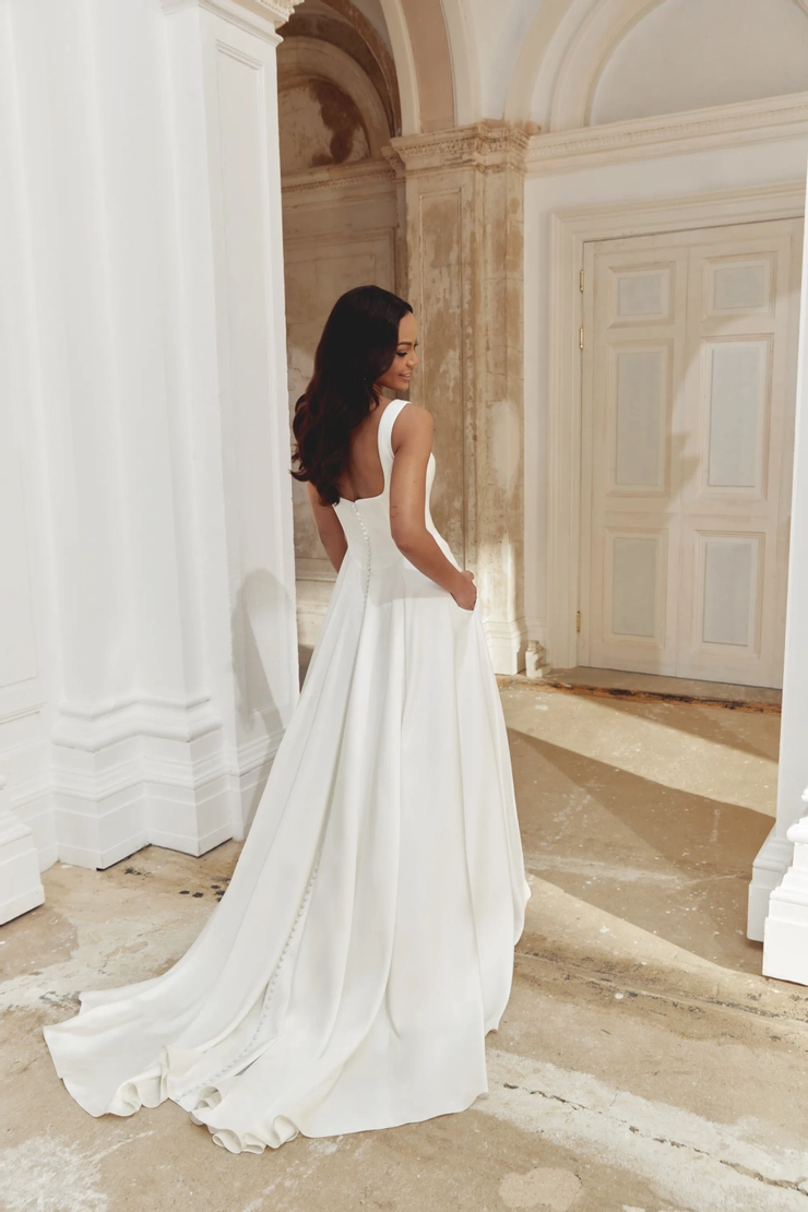 Justin Alexander Sincerity Backface Thumbnail Image