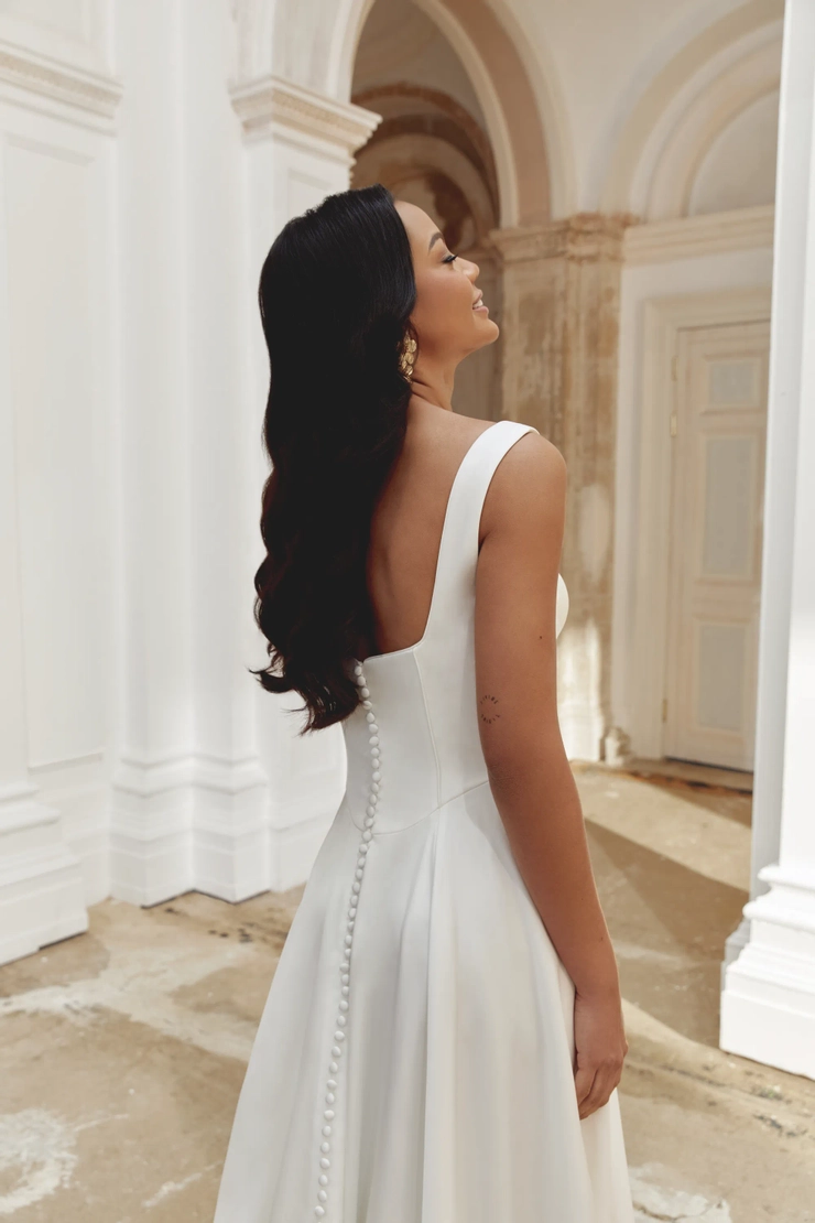 Justin Alexander Sincerity Style #44548 #9 backface vertical cropped picture