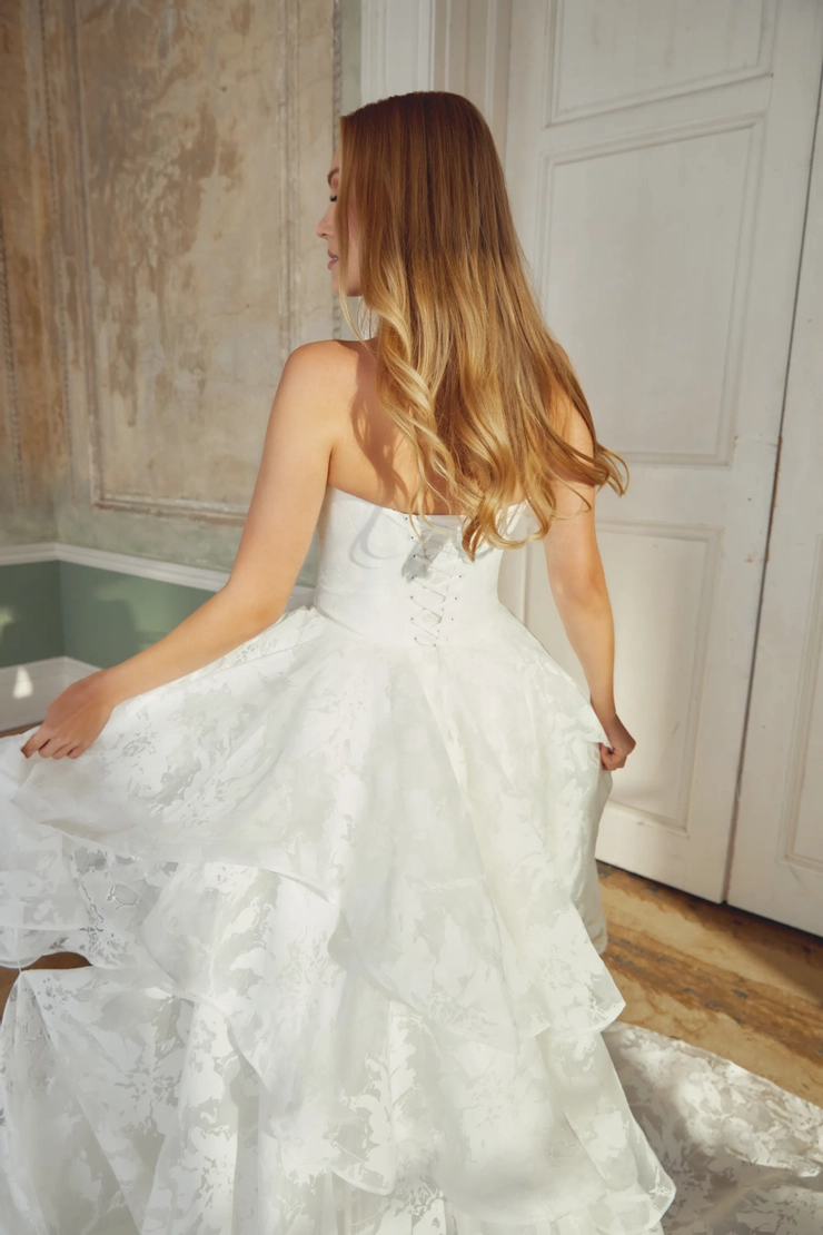 Justin Alexander Sincerity 44555 #13 backface vertical cropped picture