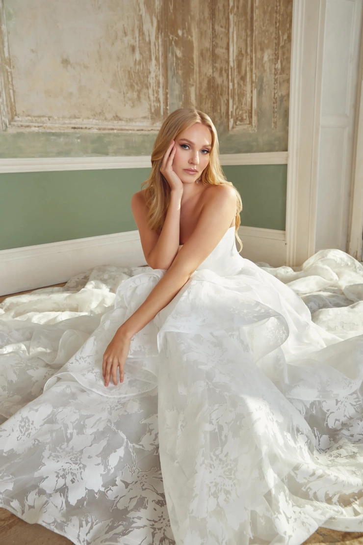 Justin Alexander Sincerity 44555 #2 frontface vertical picture