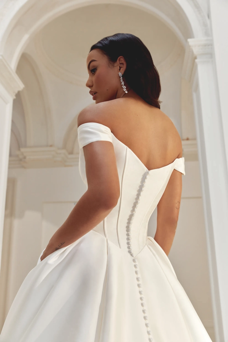 Justin Alexander Sincerity Style #44558 #12 backface vertical cropped picture