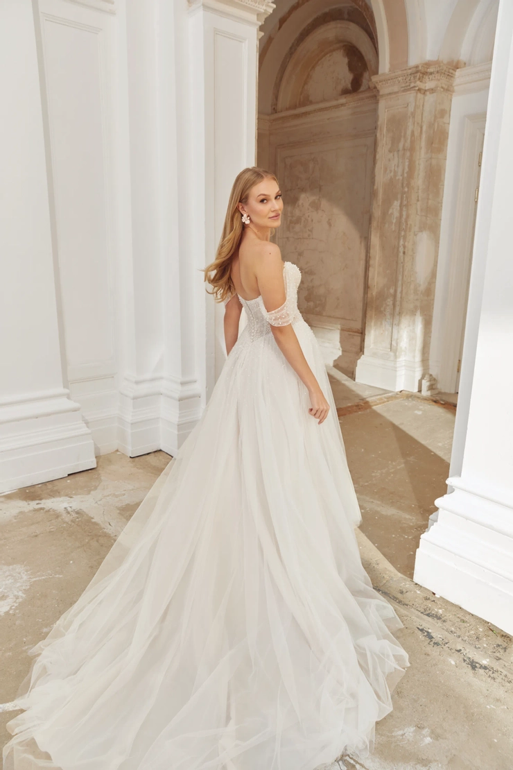 Justin Alexander Sincerity 44564 #5 backface vertical picture