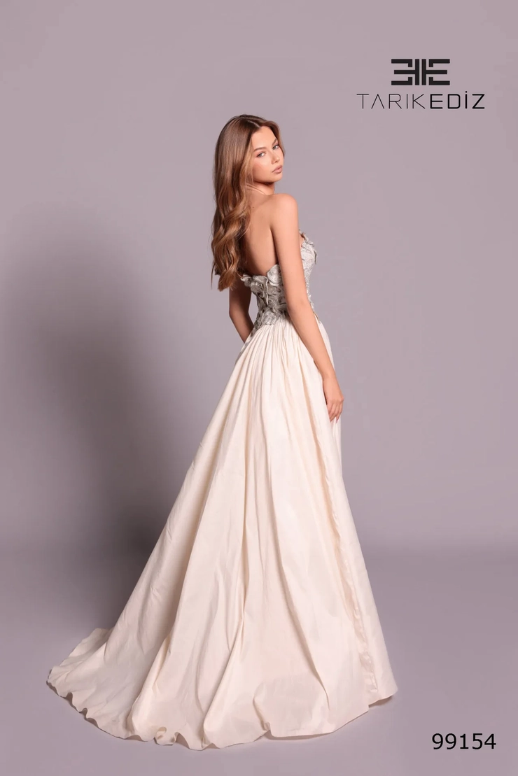 Tarik Ediz Style #99154 #1 default backface vertical picture