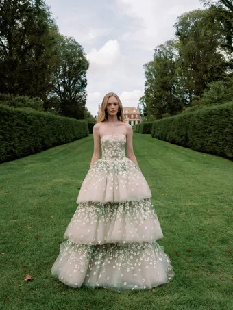 Sareh Nouri Style Edelweiss #0 default frontface vertical thumbnail