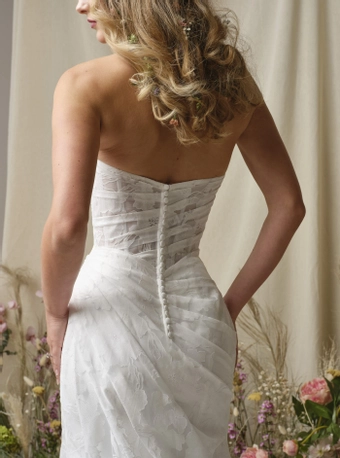 Rebecca Ingram Kendall #7 backface vertical cropped thumbnail