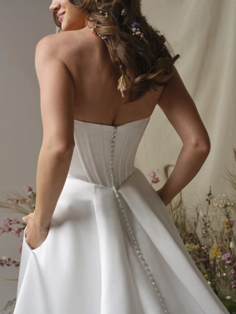 Rebecca Ingram Alexia #5 backface vertical cropped thumbnail