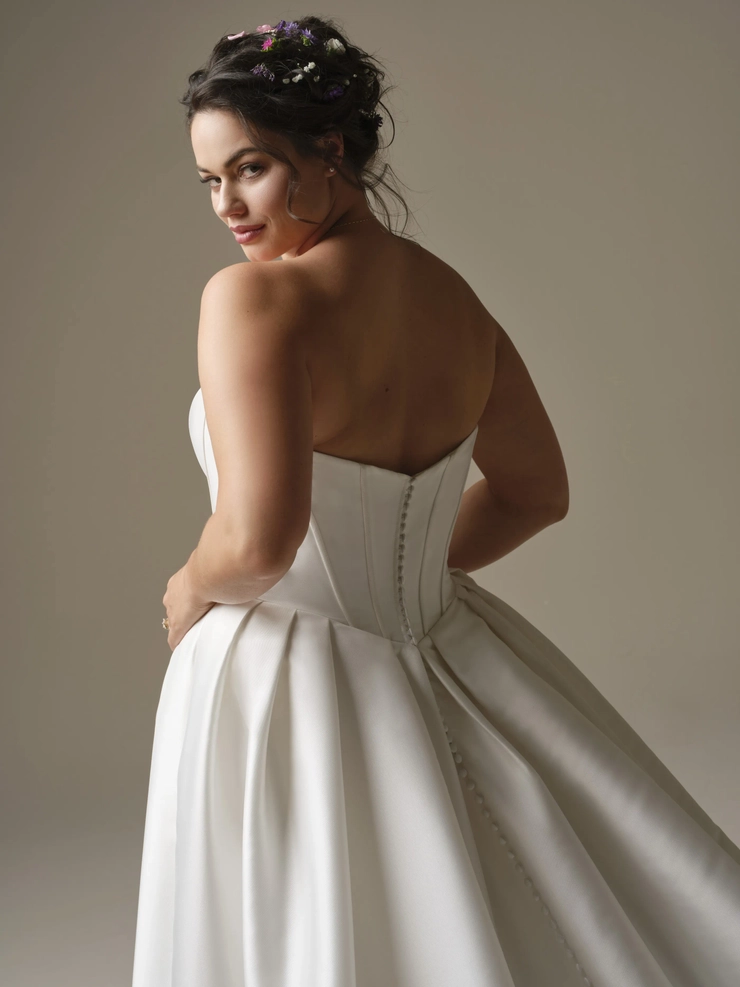 Rebecca Ingram Zorina 26RN417A01 #14 backface vertical cropped picture