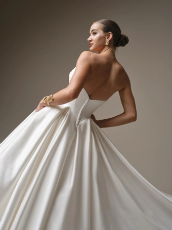 Sottero and Midgley 26SS373A01 #8 backface vertical cropped thumbnail