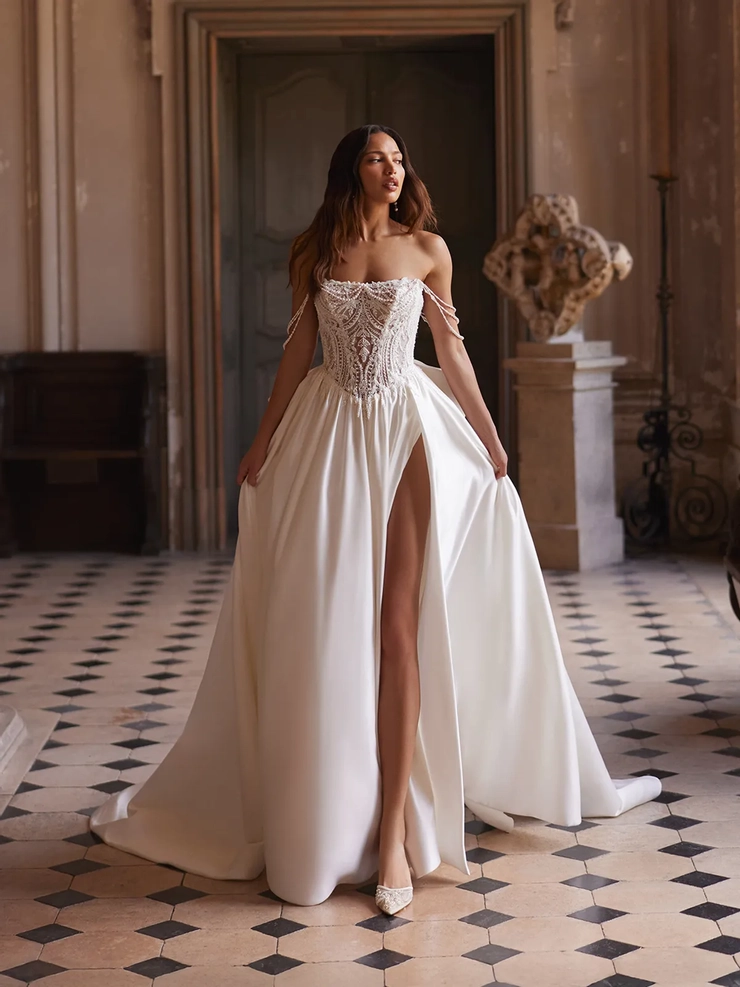 Moonlight Bridal #H1644 Default Image