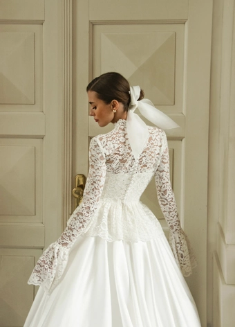 Fler Saragosa #6 backface vertical cropped thumbnail