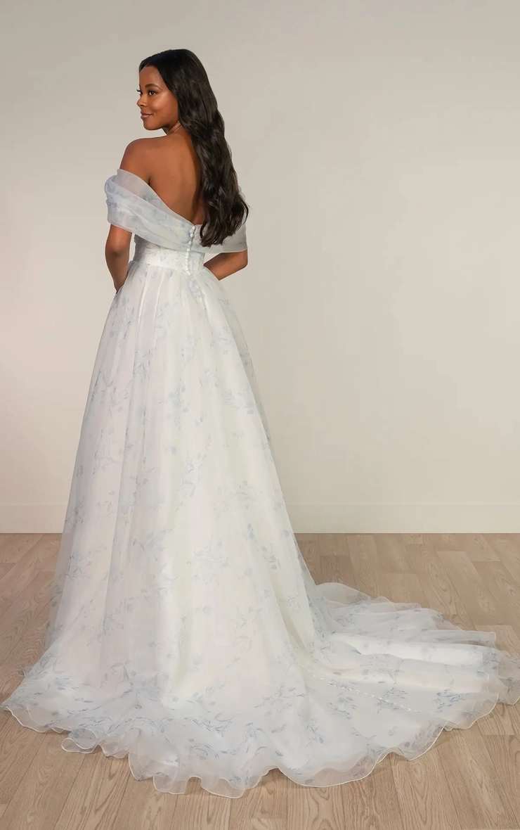 Stella York Spring 2026 Backface Thumbnail Image