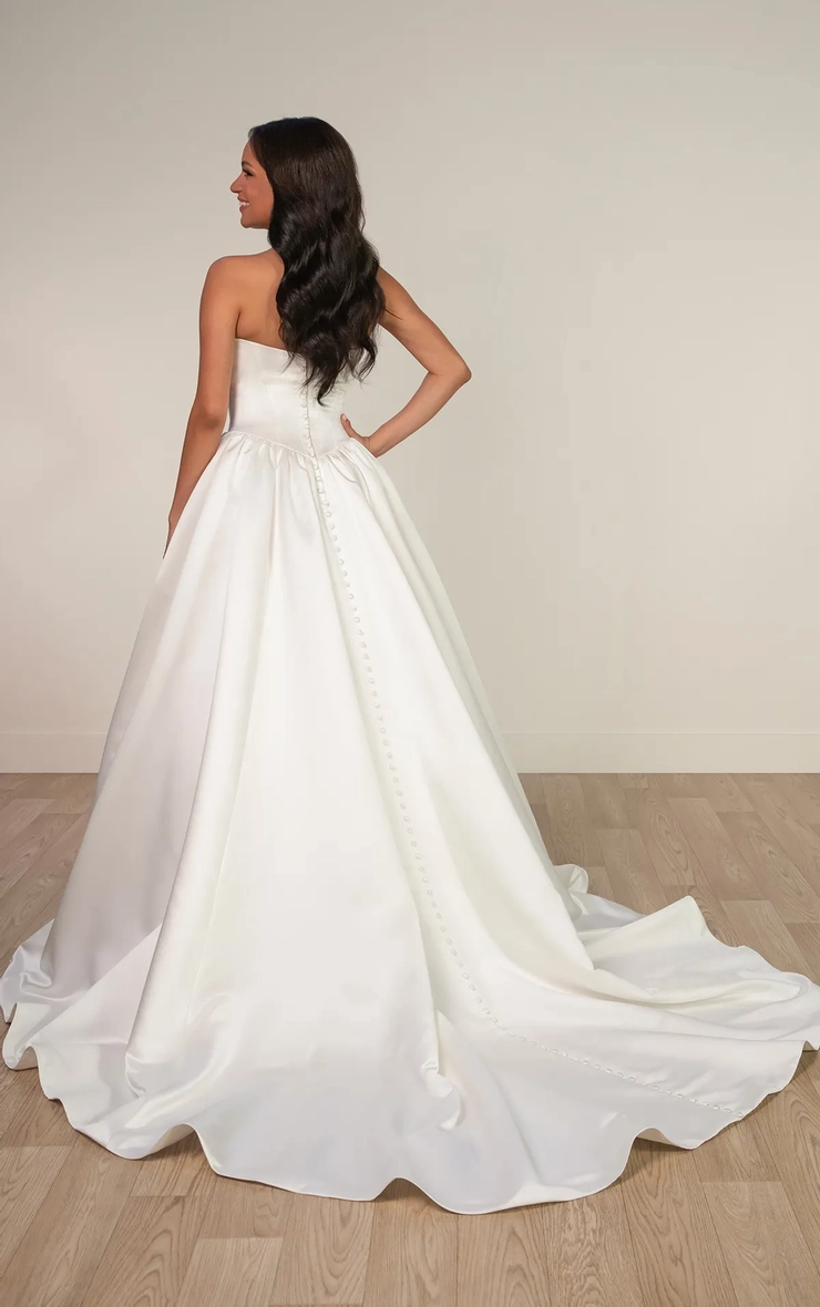 Stella York Spring 2026 Backface Thumbnail Image