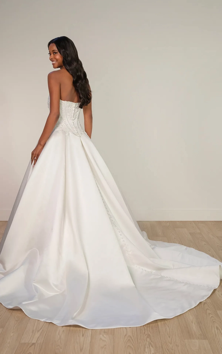 Stella York Spring 2026 Backface Thumbnail Image