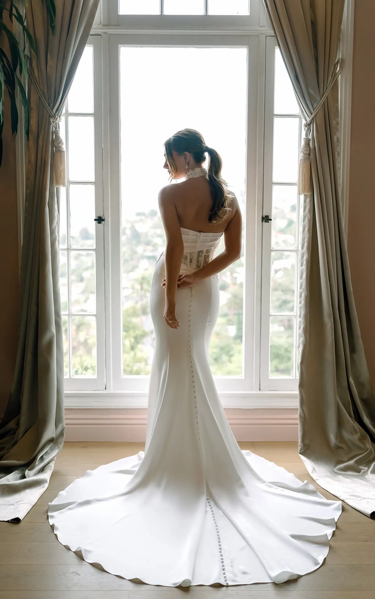Stella York Spring 2026 Backface Thumbnail Image