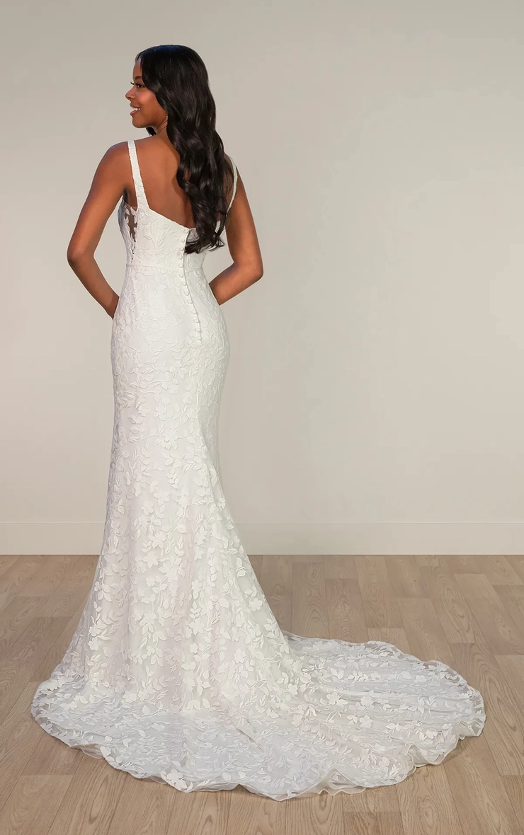 Stella York Spring 2026 Backface Thumbnail Image