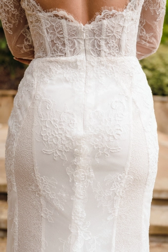 Evelyn Bridal Thea #5 default backface vertical cropped thumbnail