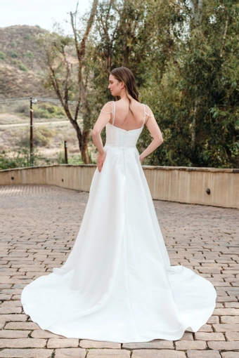 Evelyn Bridal Dalia #2 default backface vertical thumbnail