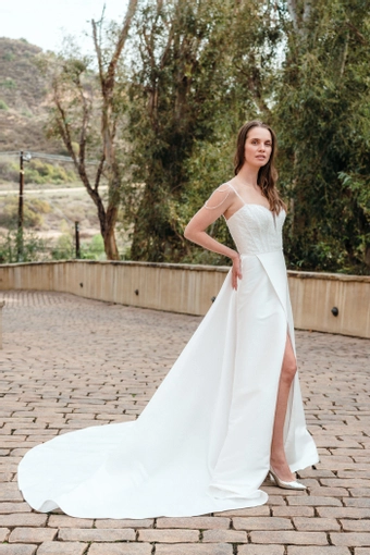 Evelyn Bridal Dalia #1 frontface vertical thumbnail